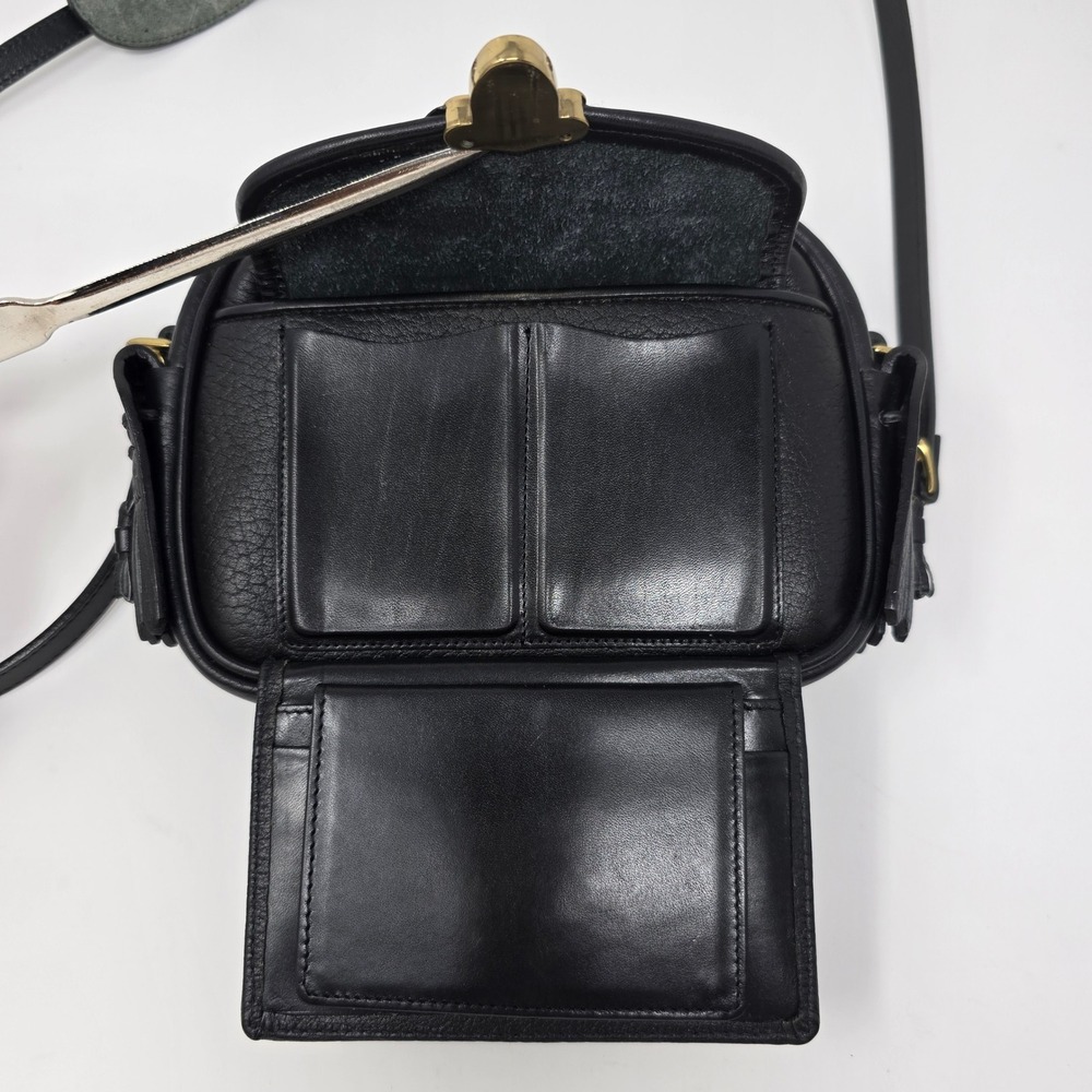 Vintage Dooney & Bourke Kilty Bag Black Crossbody AWL All Weather Leather 1980s - Picture 10 of 16